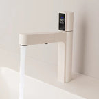 Bathroom Hot Cold Pull-Out Digital Display Basin Faucet